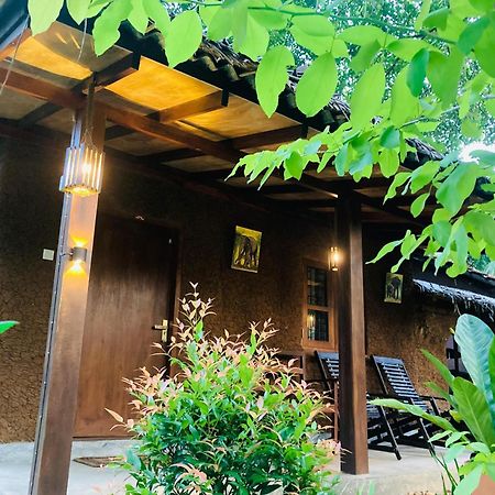 Green Paradise Cottage Udawalawa Udawalawe Exterior photo